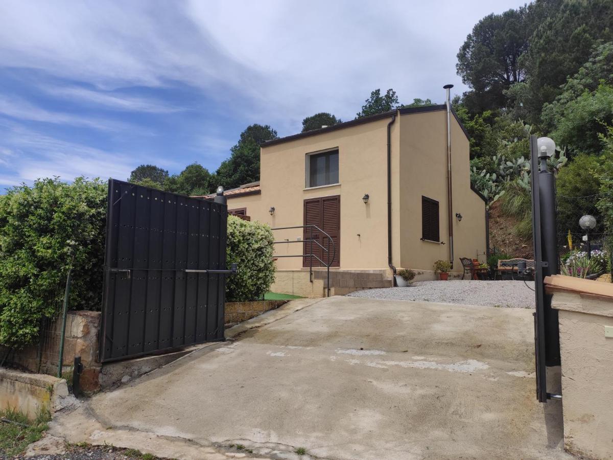 Casa Vacanze Villa Baronessa Cefalù Εξωτερικό φωτογραφία
